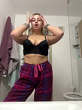 AllysonK online show from January 2026 11:02:02 AM