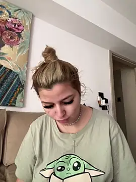 AllysonK online show from March 2026 01:23:02 PM