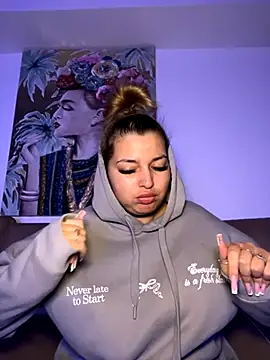 AllysonK online show from October 2025 04:50:01 PM