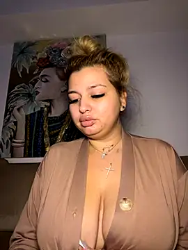 AllysonK online show from November 2025 04:40:01 PM