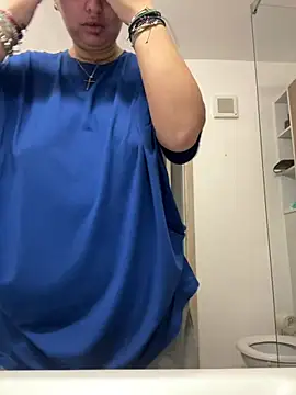 AllysonK online show from February 2026 01:29:02 PM