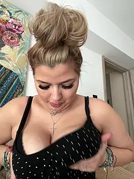 AllysonK online show from March 2026 11:07:02 AM