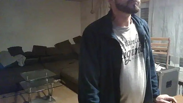 Snapshot of rosaeichel chatting on March 2026 01:49:02 AM rosaeichel online show from March 2026 01:49:02 AM