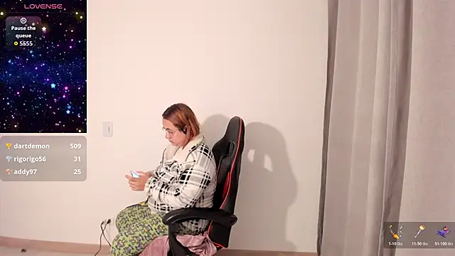 maryluna95 online show from November 2025 05:55:01 AM