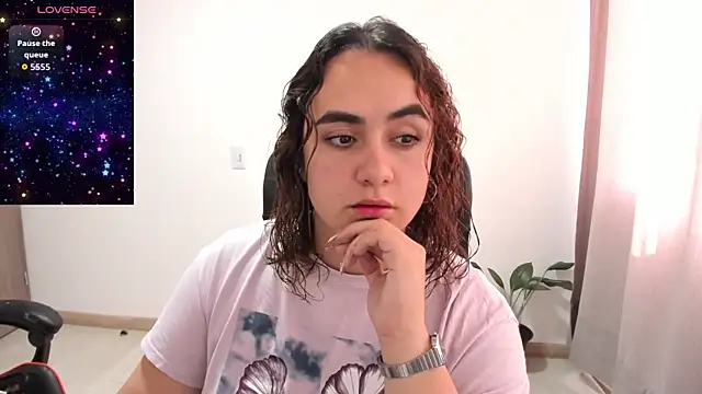 maryluna95 online show from July 2026 07:47:02 PM