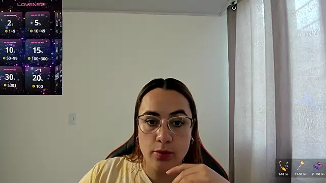 maryluna95 online show from December 2025 07:15:01 PM