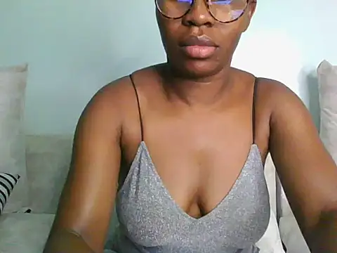 lisaa544 online show from February 2026 04:00:01 AM