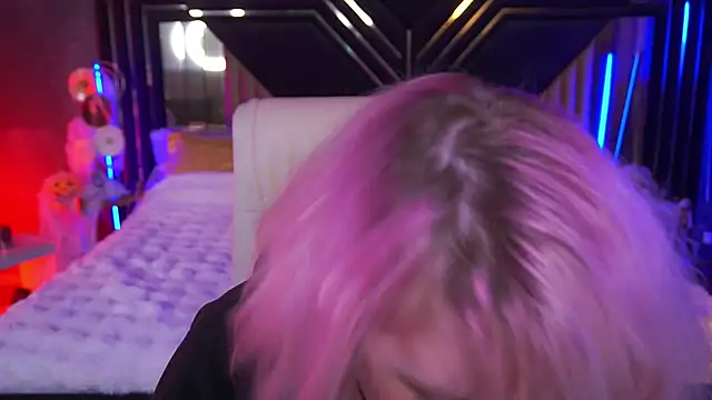 Snapshot of CoolTatis chatting on November 2025 07:24:02 AM CoolTatis online show from November 2025 07:24:02 AM