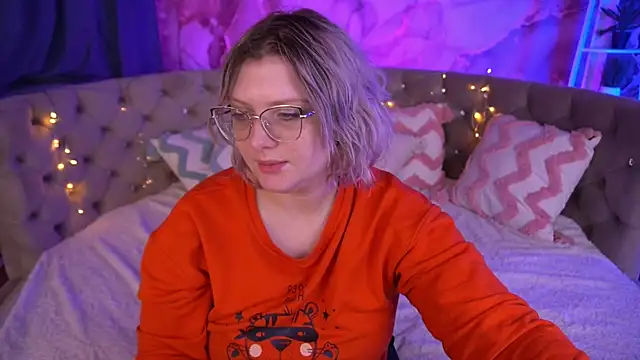 Snapshot of CoolTatis chatting on December 2025 07:36:02 AM CoolTatis online show from December 2025 07:36:02 AM