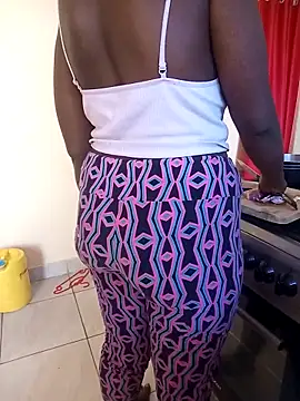 zainabsmile online show from April 2026 01:12:01 PM