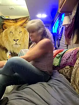 Snapshot of annika_lately chatting on November 2025 03:39:01 AM annika lately online show from November 2025 03:39:01 AM