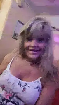 Snapshot of annika_lately chatting on June 2026 06:09:01 PM annika lately online show from June 2026 06:09:01 PM