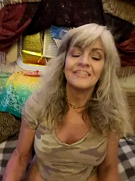 Snapshot of annika_lately chatting on October 2025 03:07:02 AM annika lately online show from October 2025 03:07:02 AM