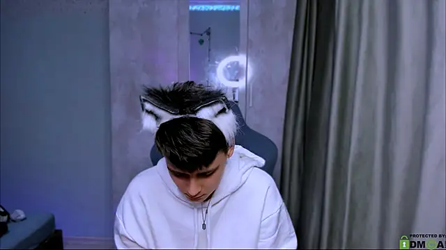 Foxicfu online show from February 2025 12:50:02 PM