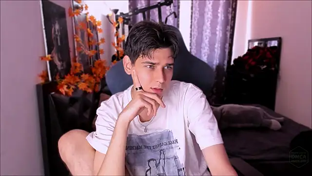 Foxicfu online show from November 2025 06:19:01 AM