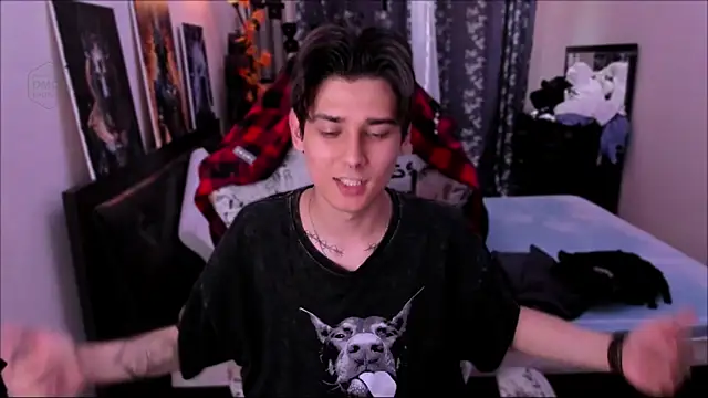 Foxicfu online show from May 2026 01:01:01 PM