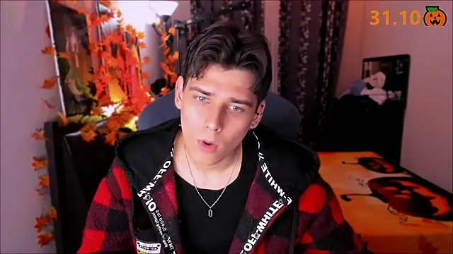 Foxicfu online show from October 2025 05:01:01 PM