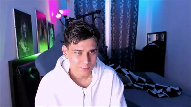 Foxicfu online show from September 2025 12:12:01 PM