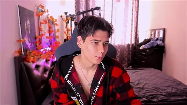 Foxicfu online show from November 2025 03:43:01 AM