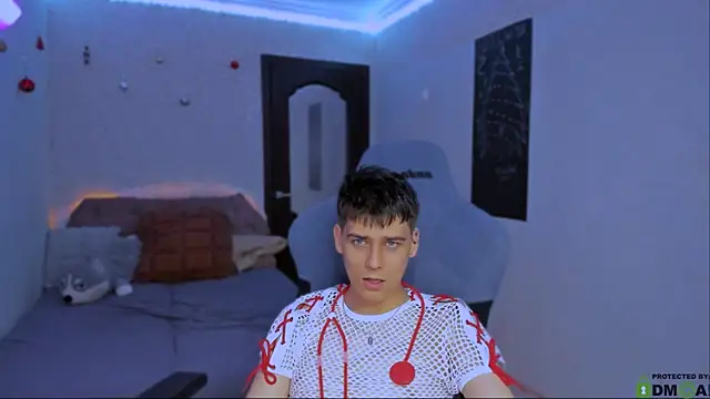 Foxicfu online show from January 2025 11:48:01 AM