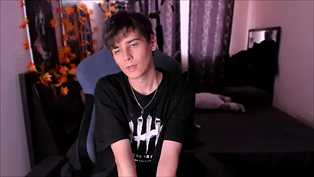 Foxicfu online show from December 2025 08:13:02 AM