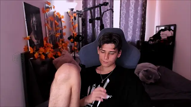 Foxicfu online show from November 2025 09:19:02 AM