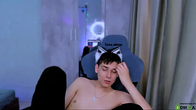 Foxicfu online show from February 2025 10:21:02 AM