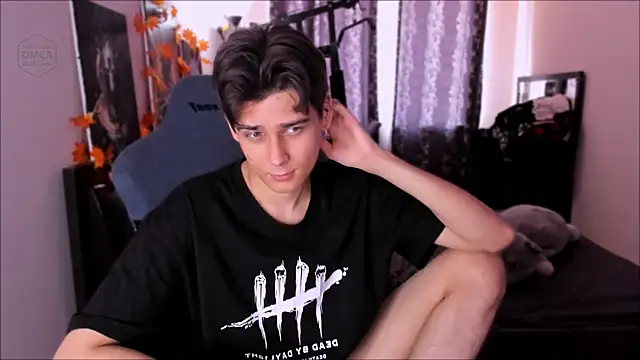 Foxicfu online show from November 2025 07:07:02 AM