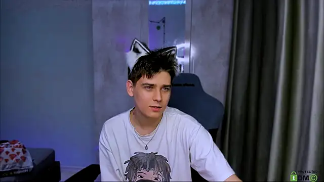 Foxicfu online show from February 2025 03:38:01 PM