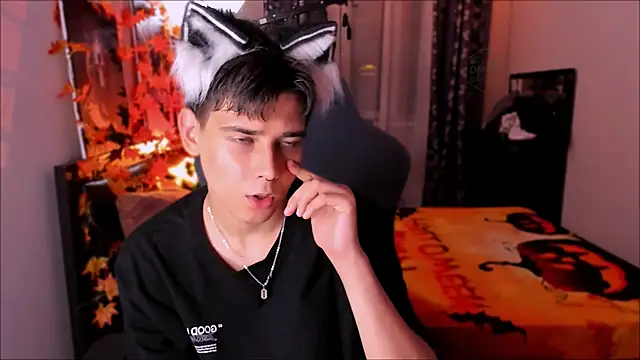 Foxicfu online show from October 2025 07:26:01 PM