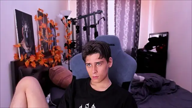 Foxicfu online show from November 2025 09:14:02 AM