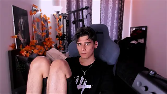 Foxicfu online show from November 2025 09:24:01 AM