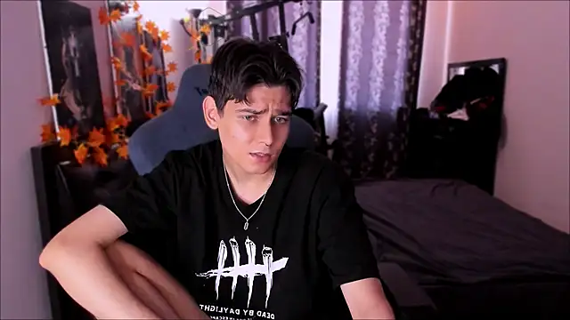 Foxicfu online show from November 2025 08:29:01 AM