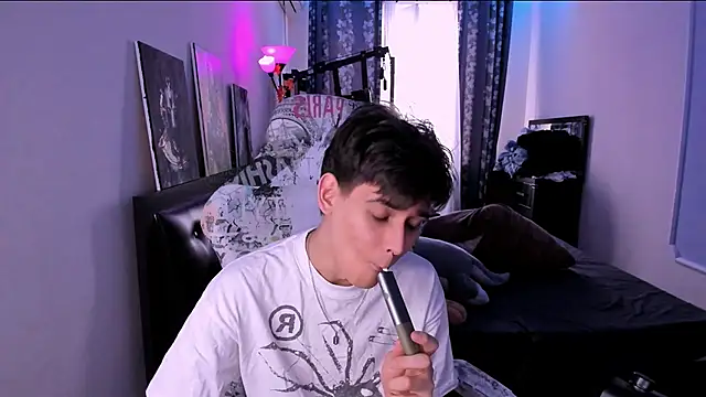 Foxicfu online show from March 2026 11:28:02 AM