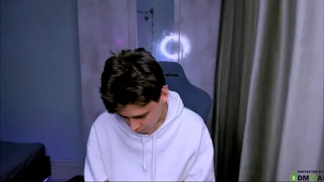 Foxicfu online show from March 2025 10:45:01 AM