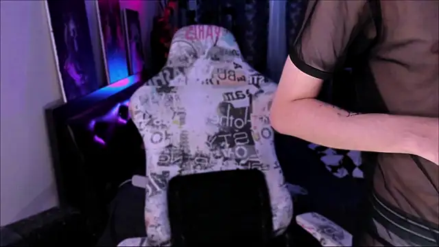 Foxicfu online show from May 2026 01:31:02 PM