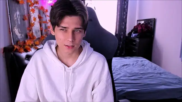 Foxicfu online show from December 2025 08:58:01 AM