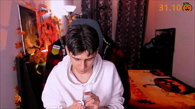 Foxicfu online show from October 2025 06:20:02 PM