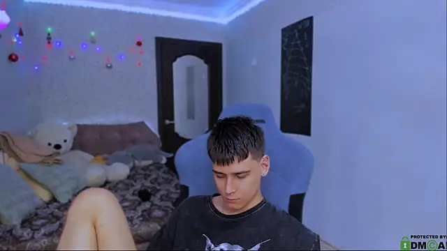 Foxicfu online show from January 2025 12:56:01 PM