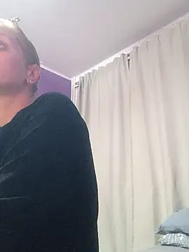 Snapshot of BritneyHudson chatting on December 2025 05:45:01 PM BritneyHudson online show from December 2025 05:45:01 PM