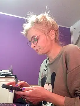 Snapshot of BritneyHudson chatting on March 2026 06:52:02 PM BritneyHudson online show from March 2026 06:52:02 PM