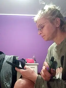 Snapshot of BritneyHudson chatting on February 2026 02:11:02 AM BritneyHudson online show from February 2026 02:11:02 AM