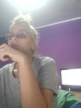 BritneyHudson online show from September 2025 03:48:02 PM