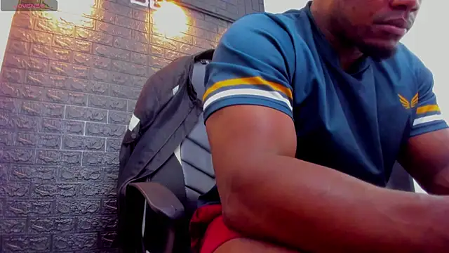 tommike online show from July 2026 11:42:02 PM