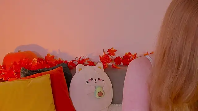 Snapshot of Tori_the_witch chatting on November 2025 07:19:02 AM Tori the witch online show from November 2025 07:19:02 AM