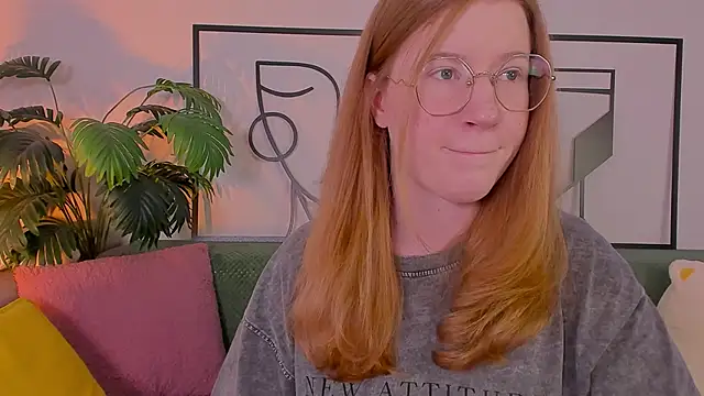 Snapshot of Tori_the_witch chatting on September 2025 05:58:02 AM Tori the witch online show from September 2025 05:58:02 AM