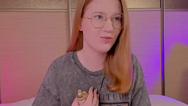 Snapshot of Tori_the_witch chatting on January 2025 09:27:01 AM Tori the witch online show from January 2025 09:27:01 AM