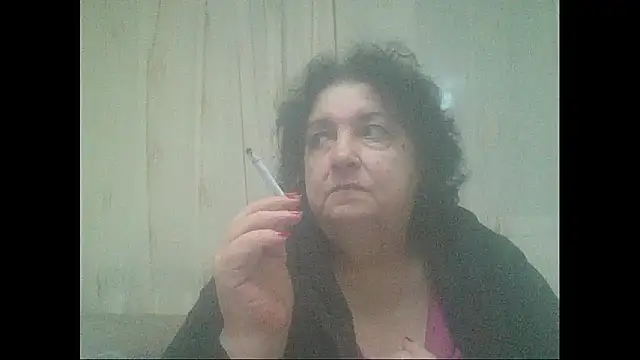 Snapshot of maturekorine chatting on November 2025 03:46:02 PM maturekorine online show from November 2025 03:46:02 PM