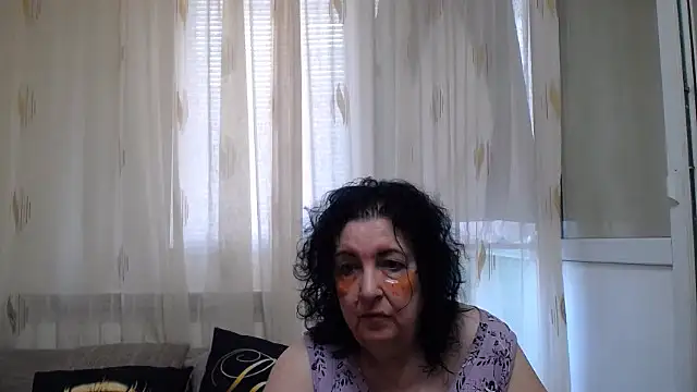 Snapshot of maturekorine chatting on July 2026 11:30:01 AM maturekorine online show from July 2026 11:30:01 AM