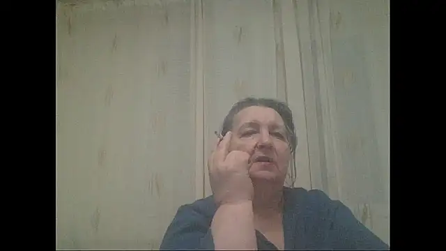 Snapshot of maturekorine chatting on December 2024 10:49:02 PM maturekorine online show from December 2024 10:49:02 PM